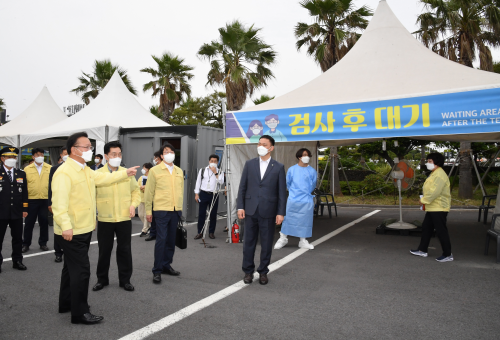 PM visits Jeju airport 