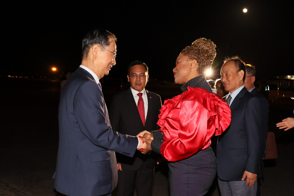 PM visits Port-of-Spain, Trinidad and Tobago