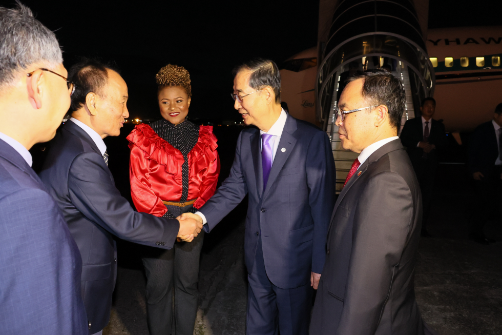 PM visits Port-of-Spain, Trinidad and Tobago
