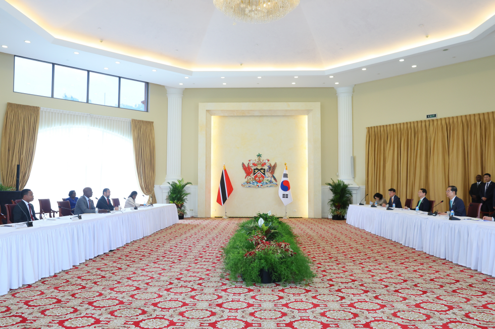 PM meets Trinidad and Tobago PM