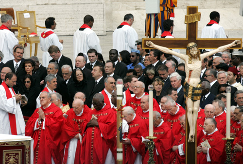교황 요한 바오로2세 장례식 참석6(베드로 성당앞 광장