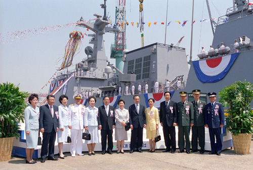 한국형 구축함(KDX-II 4번 왕건함) 진수식