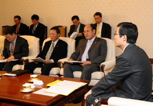 07.3.12(월) 권오규 총리직무대행 간부회의
