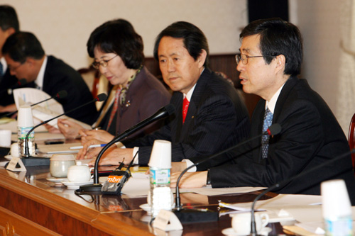 07.3.14(수) 권오규 총리직무대행 제3차 제주특별자치도 지원위원회 회의
