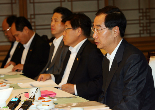 07.8.24(금) 북한 수해지원 관계장관회의