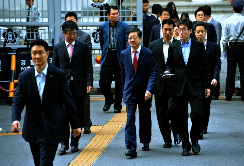 김 총리, 도보 출근