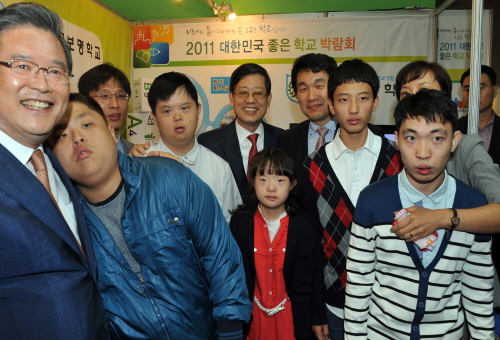 김 총리, 좋은학교 박람회 참석