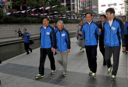 김 총리, ''희망의 나눔 걷기'' 행사 참석