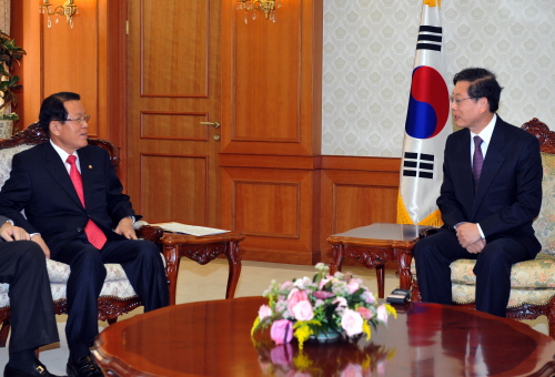 김 총리, 농림수산식품위 의원 접견