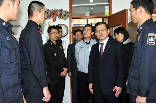 김 총리, 서울지방경찰청 기동본부 방문