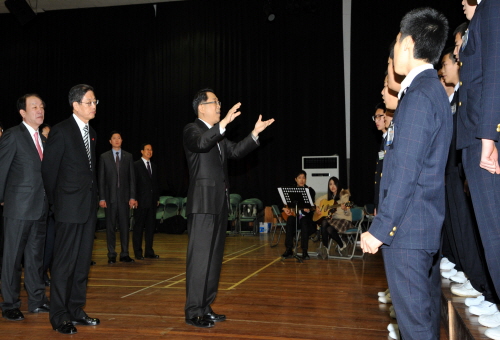 김 총리, 소년보호시설 방문