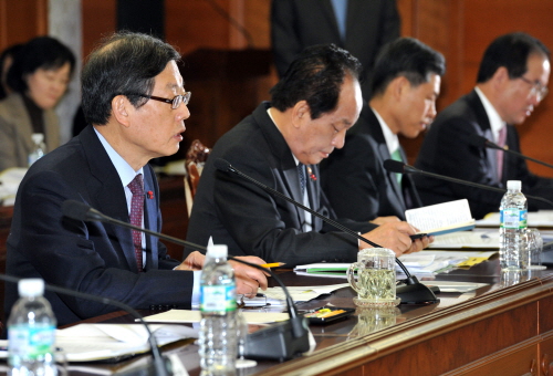 김 총리, 2012년 첫 국가정책조정회의 주재