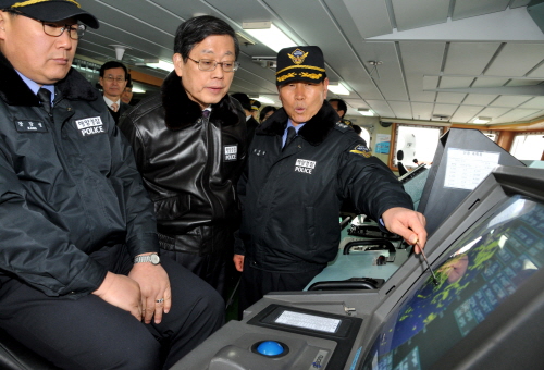 김 총리, 인천해양경찰서 방문