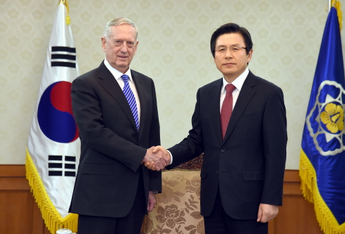 Acting President and Prime Minister meets U.S. defense chief