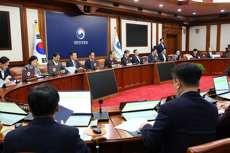 The 38th Cabinet meeting