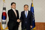 정 총리, 티투스 코르러쩨안 루마니아 외교장관 접견