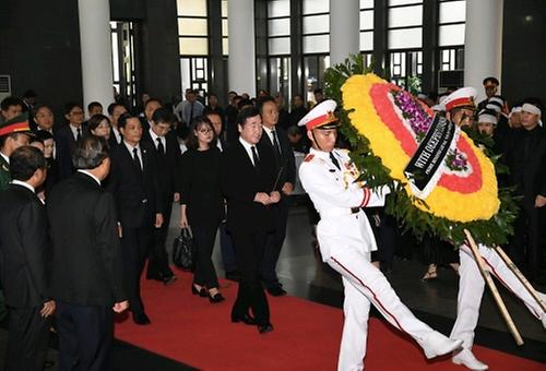 PM pays tribute to late Vietnamese president