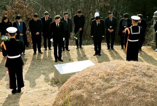 오세창 선생 묘소 참배