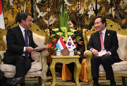 PM meets Luxembourg Prime Minister Xavier Bettel
