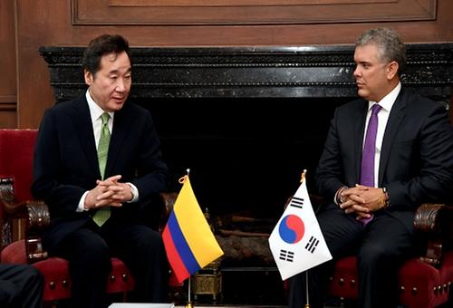 PM holds talks with Colombian president