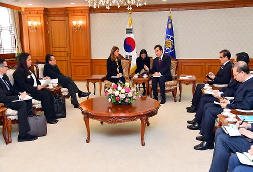 PM meets Colombian vice president